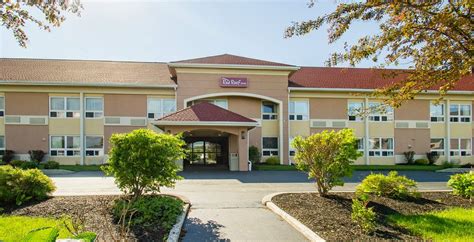 hotels batavia ny pet friendly.